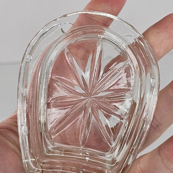 Vintage Horseshoe Glass Ashtray Thoroughbred Horse Made In USA - Picture 7 of 9